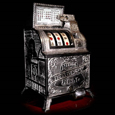 Liberty Bell Spielautomat Liberty Bell Spielautomat